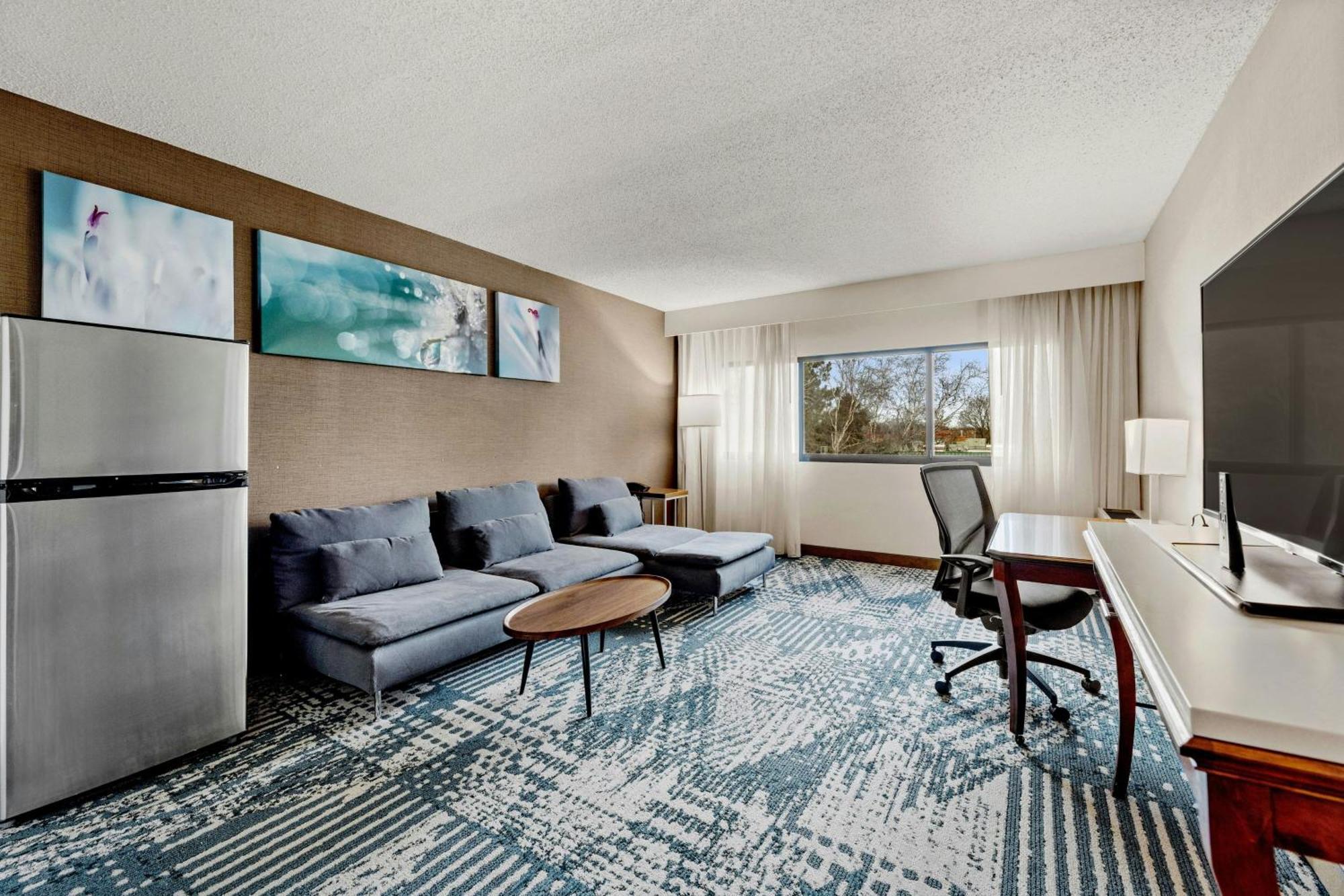 Delta Hotels By Marriott Mount Pleasant Расін Екстер'єр фото