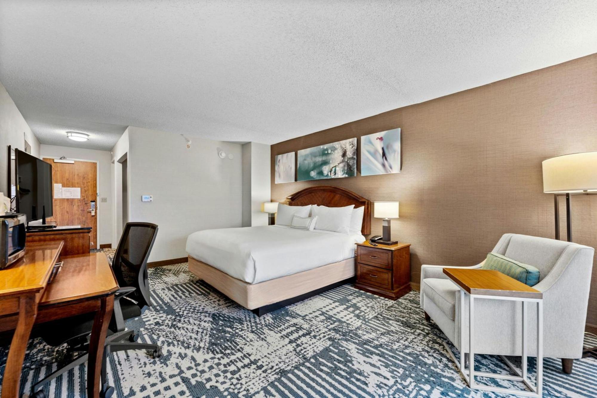 Delta Hotels By Marriott Mount Pleasant Расін Екстер'єр фото